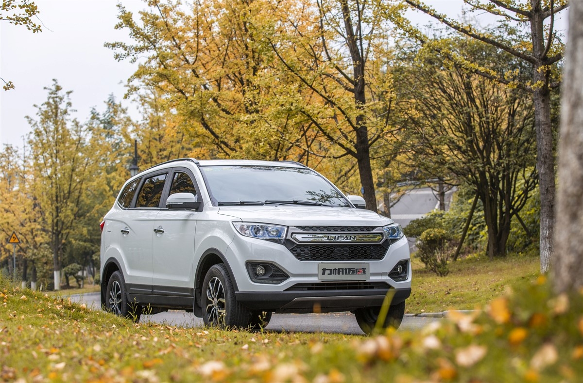 全家出游跑长途最舒服的suv,适合全家出行的百万级suv