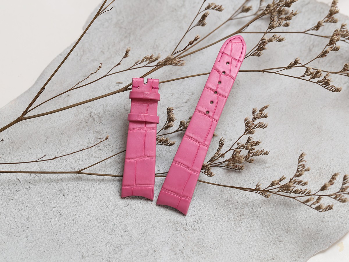 手表皮带有裂纹怎么修复,手表表带松垮怎么修复