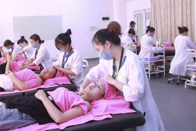 针对考不上高中的学生有什么生意,考不上高中什么学校最合适创业