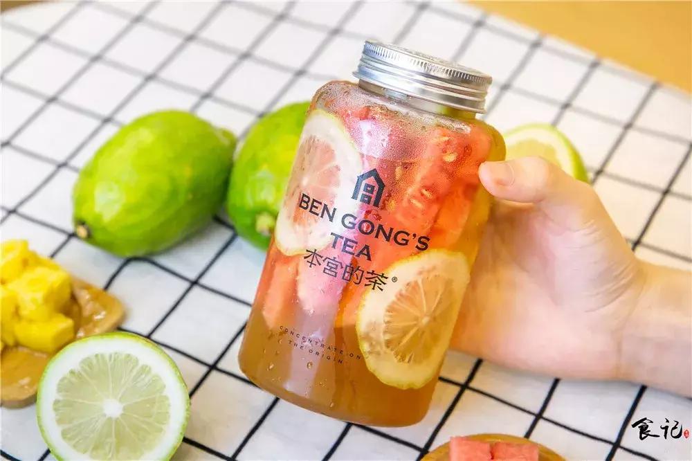 我太太太难了!体感36℃的襄阳夏天,全靠一杯高颜值的茶饮续命