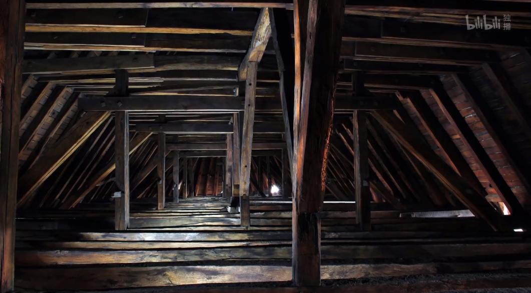 巴黎圣母院火灾重建后建筑怎样,巴黎圣母院火灾一周年