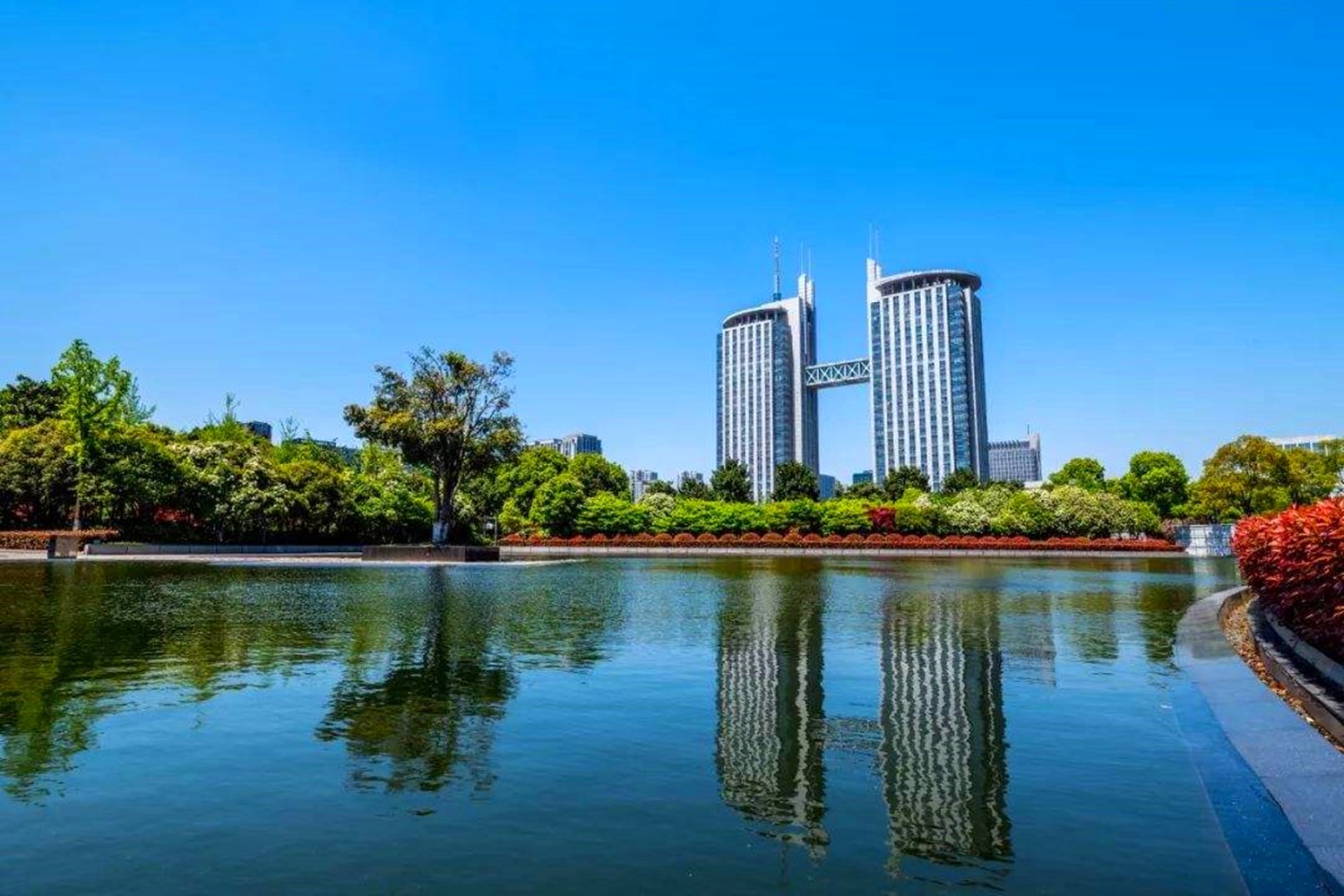 江苏在建的一座新校区,占地2248亩,预计2023年建成投用