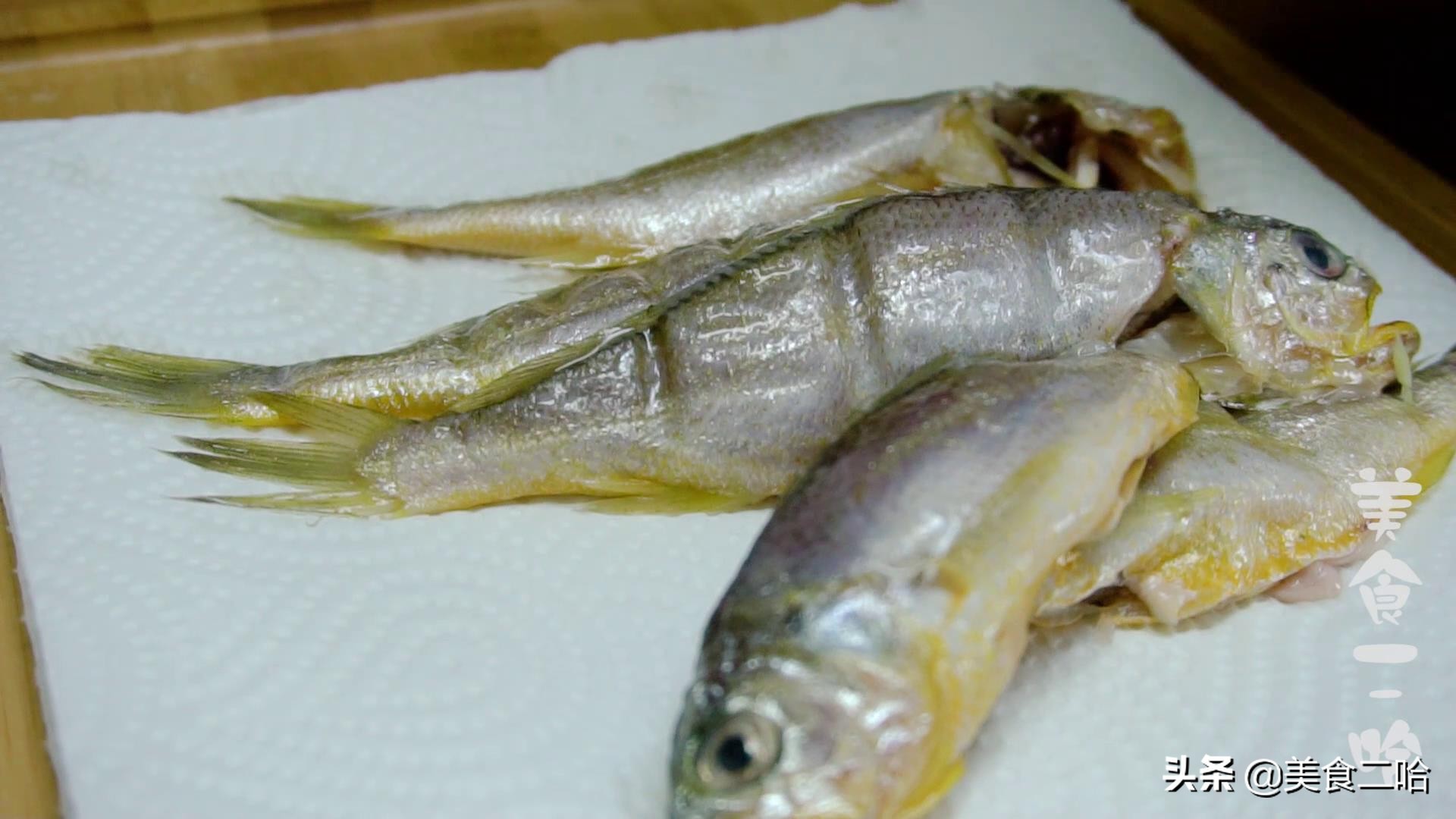 过年这样炸黄花鱼全家抢着吃,油炸小黄花鱼怎样炸才酥脆视频