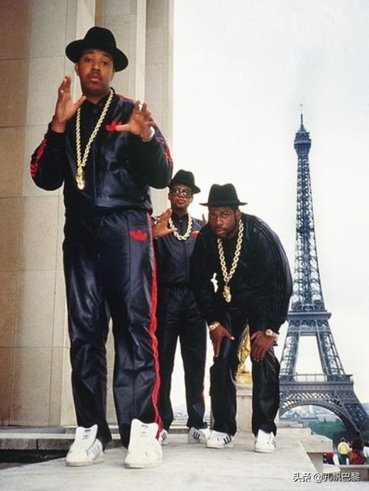 比阿迪耐克好一点的运动鞋品牌,耐克运动鞋和阿迪哪个质量好