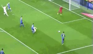 球王也假摔？盘点C罗假摔