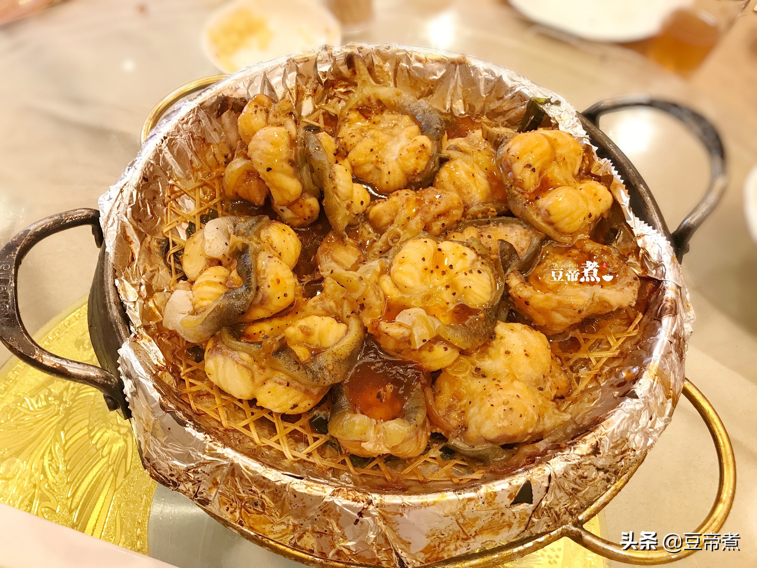 3500一桌左右的婚宴,有龙虾婚宴一桌多少钱