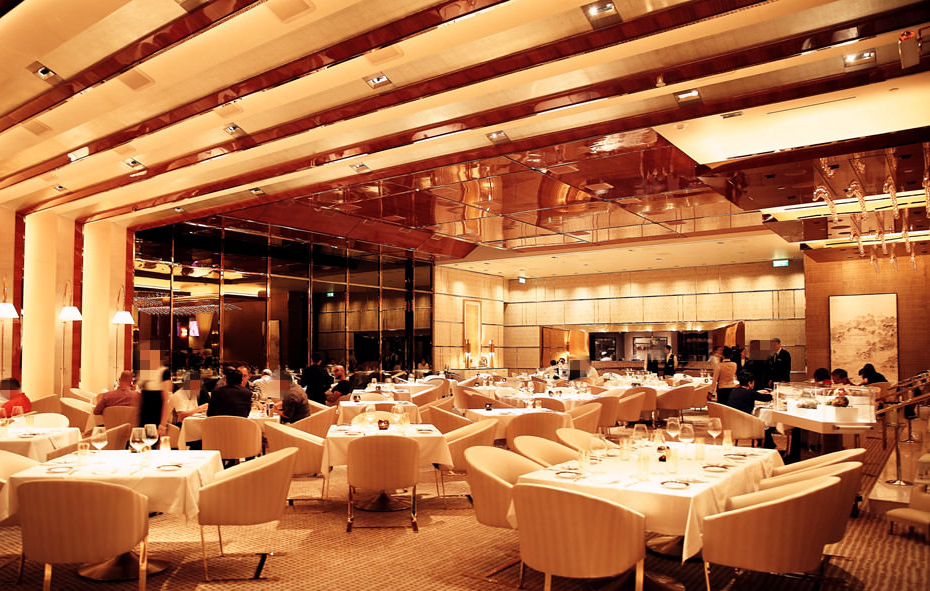 澳门求婚率最高的餐厅，自带舞台剧，一餐价值6000元