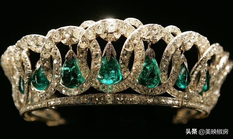 英国女王皇冠上的黑王子红宝石,英国女王戴过的皇冠图文