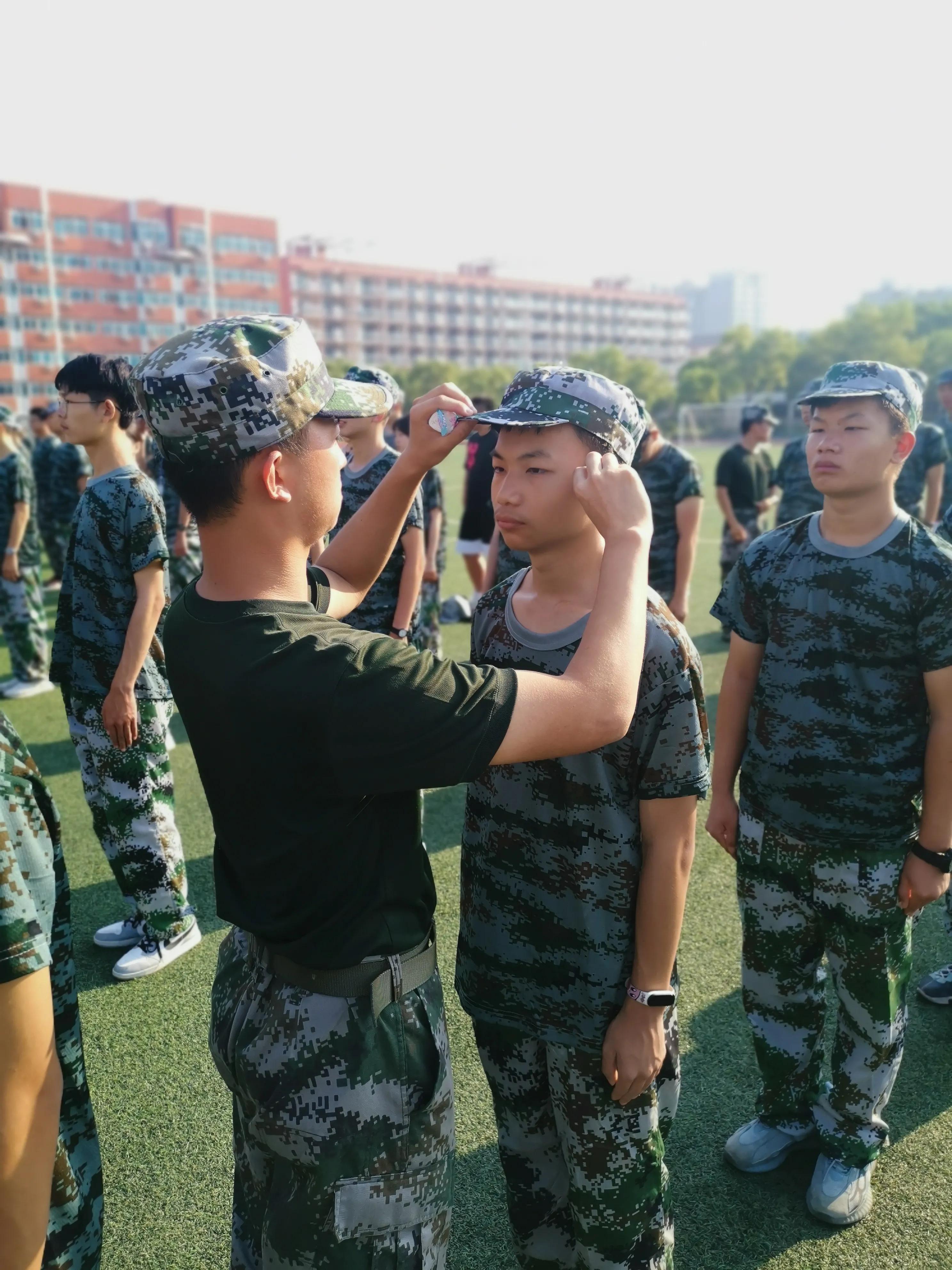 军训分列式日记,红五连战士的感悟