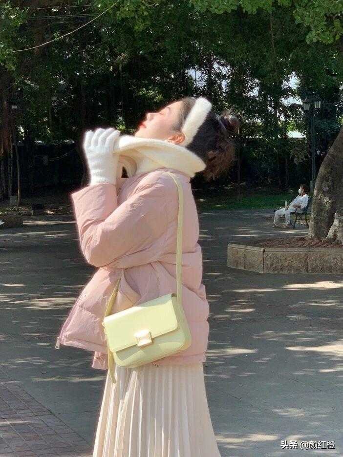 粉色的4种穿搭方法温柔又优雅,穿搭粉色的最佳配色