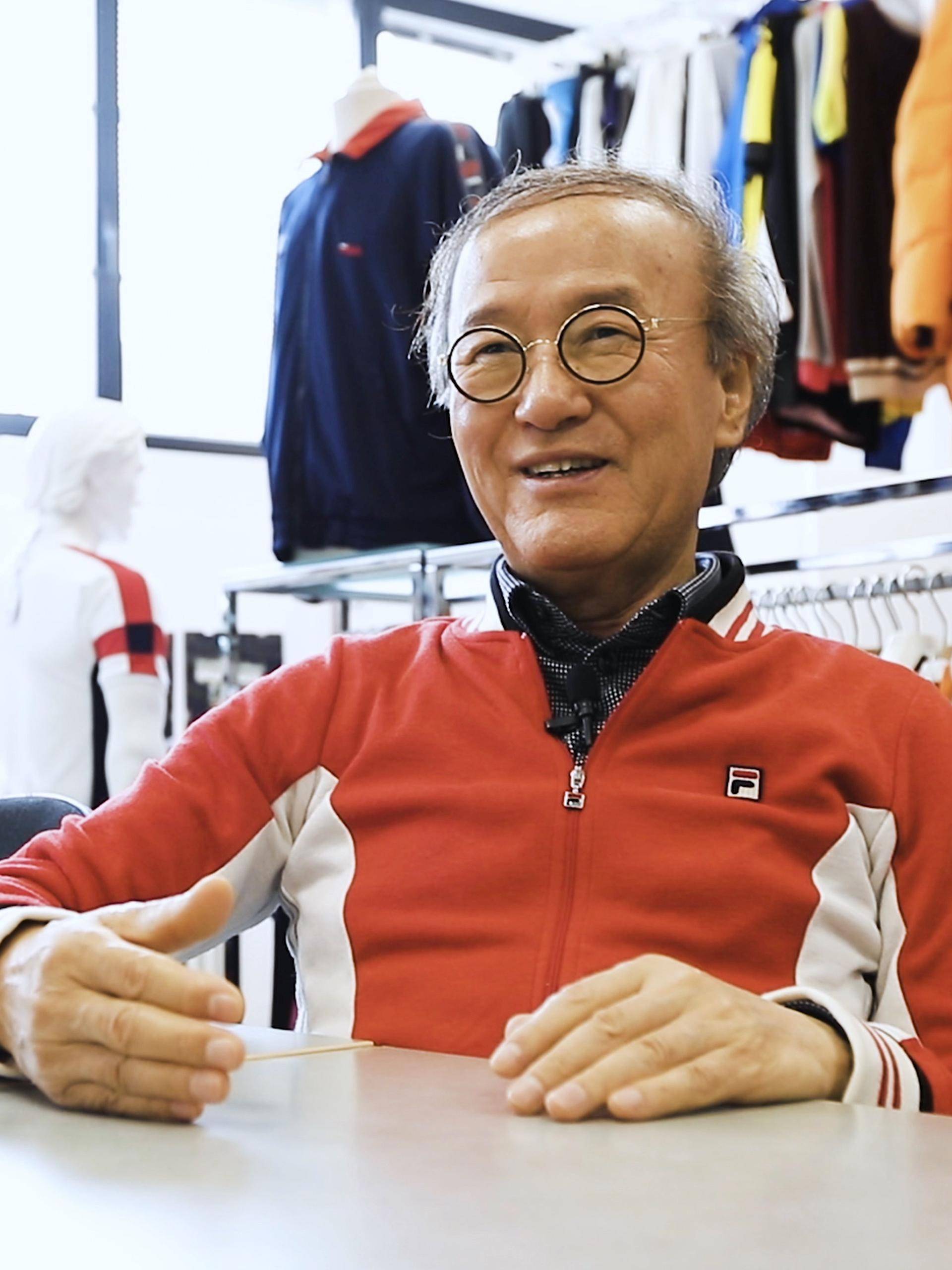 拯救Fila的73岁韩国马云：3次考医失败，转行却大获成功