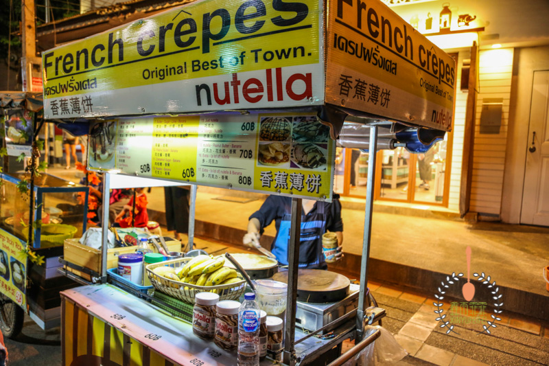 泰国大妈在卖米粉,泰国大妈街头卖椰子