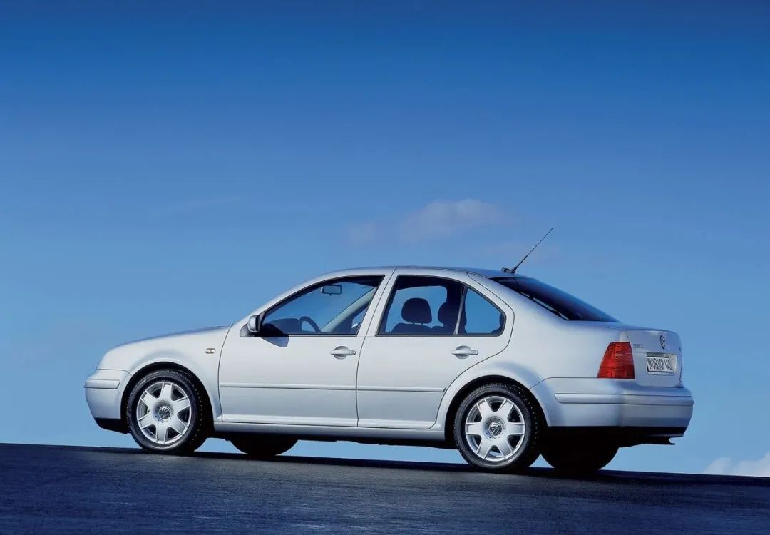 高尔夫宝来mk4内饰拆解,大众宝来mk4改装