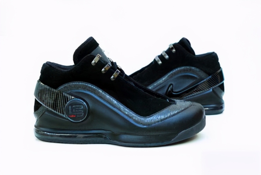 詹姆斯19代翻新,詹姆斯20代配色曝光