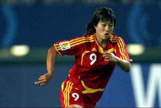 国足女神“黑珍珠”：黑暗时期独挑女足大梁，带领球队奔向胜利