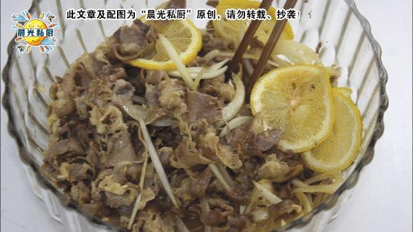 肥牛卷涮火锅和什么菜搭配,肥牛卷涮火锅的正确吃法