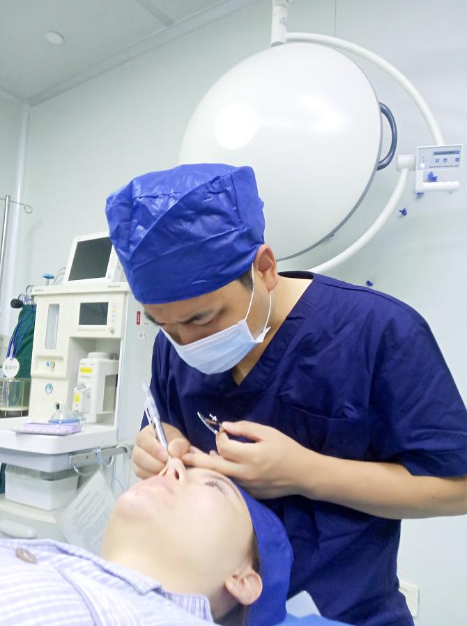 于景浩修复双眼皮图片,于景浩做双眼皮修复怎样