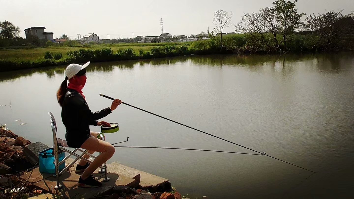 下雨前几天没口、闹小鱼？作钓时记住这四点，鱼获也不少