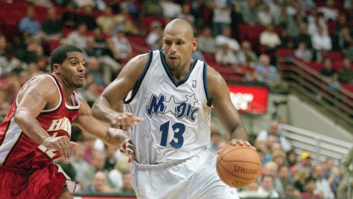 出生体育大国篮球却被*压打**，梦想实现受阻跨国延续热爱