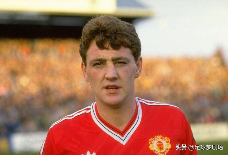 足坛史上进球数前100名球员,世界历史上足坛前十名的后卫