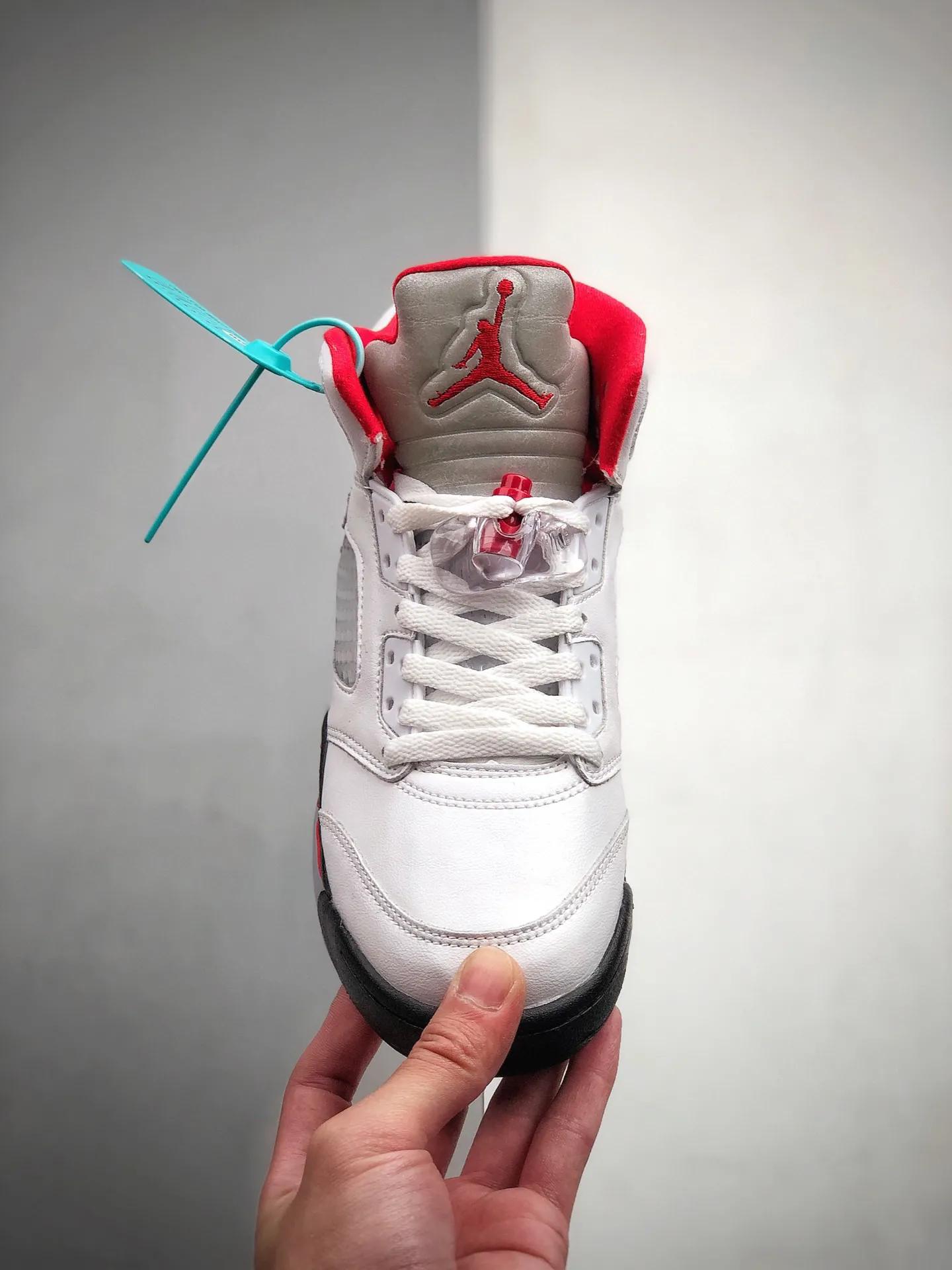 乔丹颜值最高球鞋aj5,耐克飞人乔丹系列篮球aj5