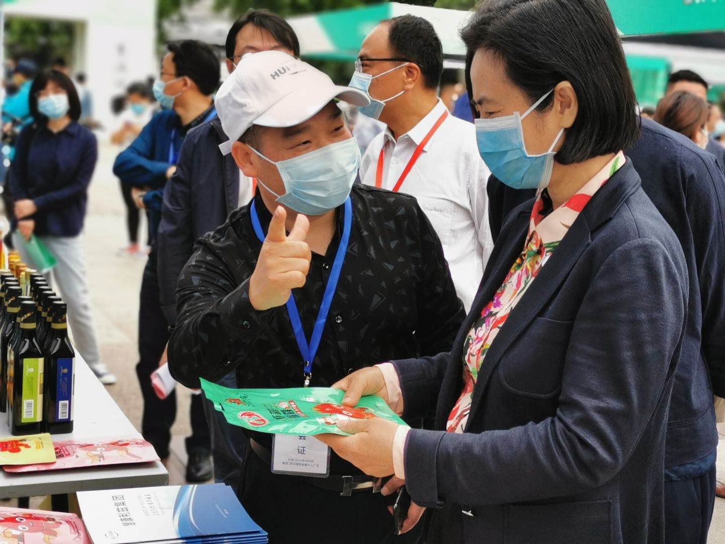 特别报道｜“江湖虾客”助力武汉：购慧康虾料，享汉味生活