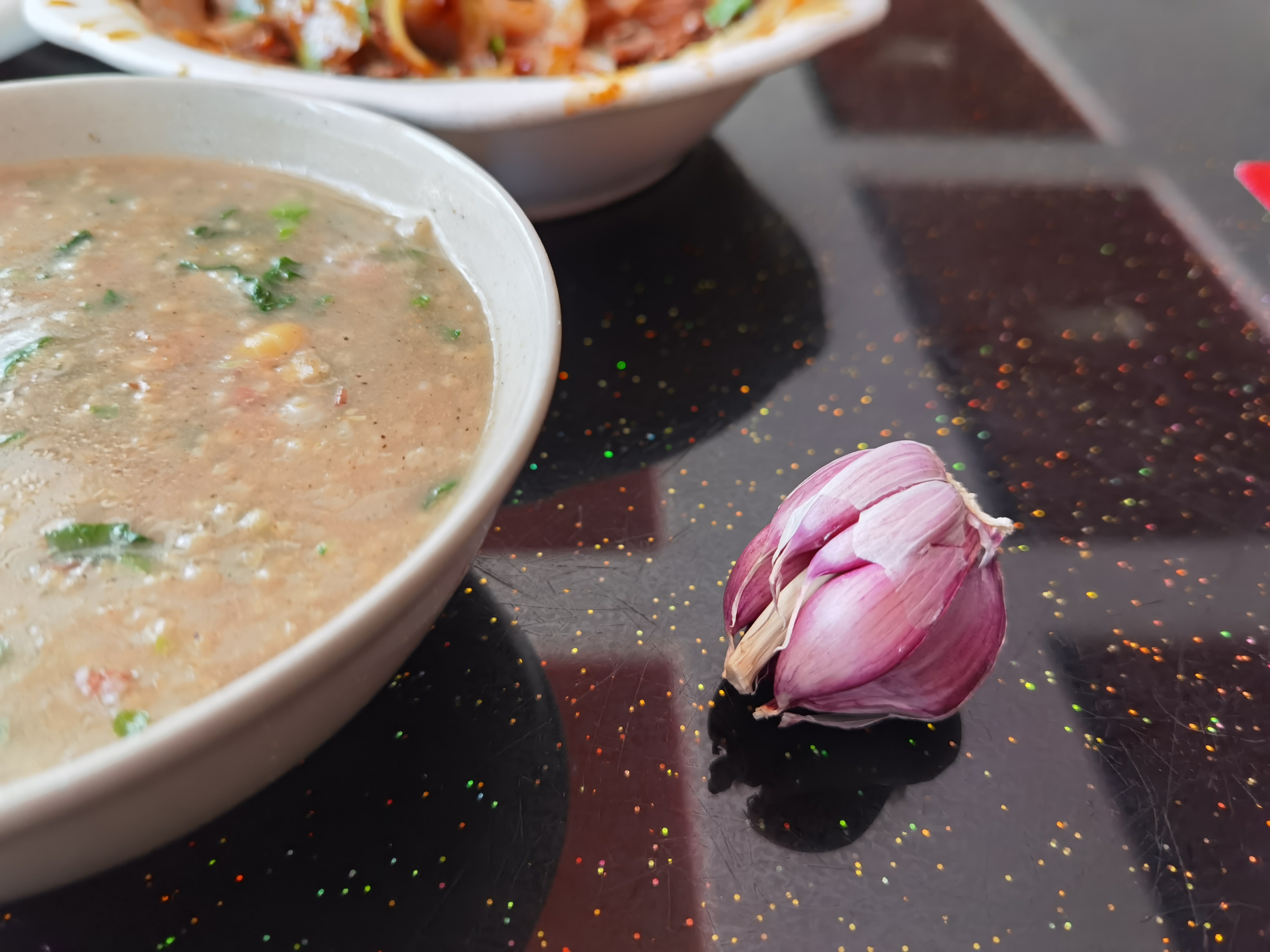 延安这家饭店尽心了，吃着觉得没达到预期值应该是我的错