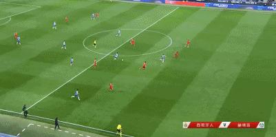 武磊又打丢单刀世界级的跑位,足球武磊神仙级跑位地狱级射门