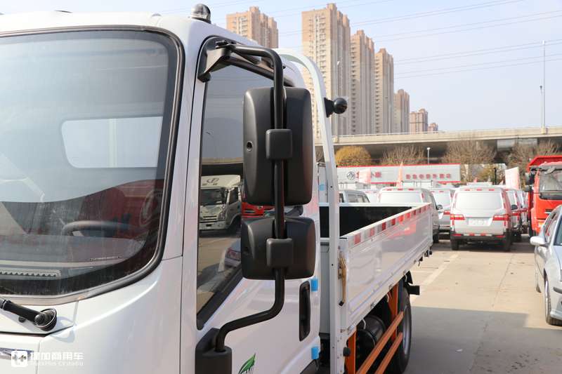 五十铃轻卡和重汽轻卡哪个质量好,五十铃轻卡哪款最好耐用