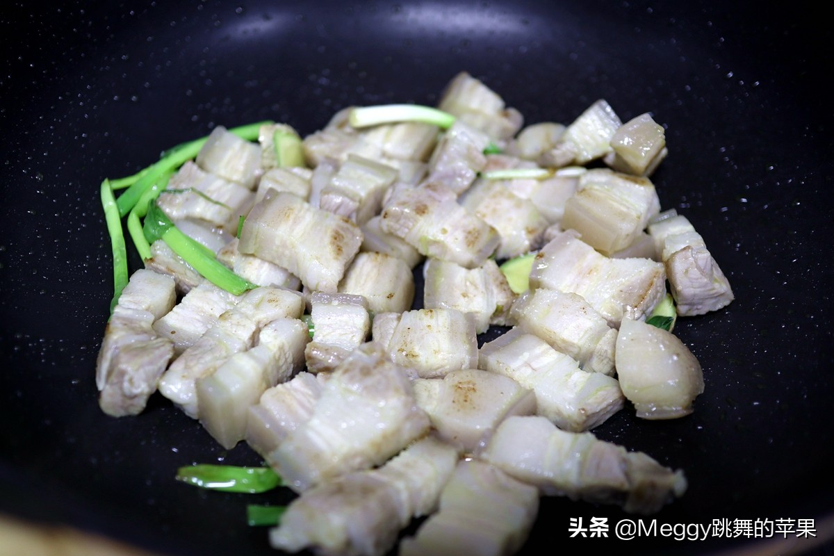 做红烧肉剩下的汤怎么吃,红烧肉剩下来的汤烧什么好吃