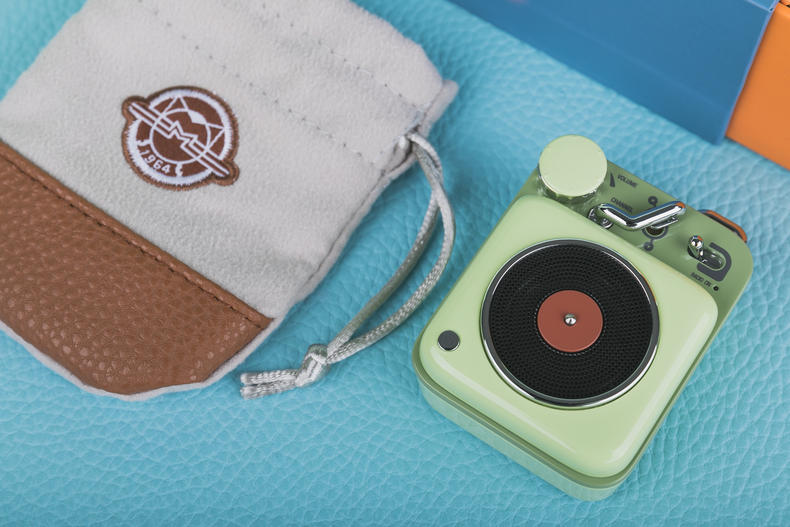 猫王老款收音机,猫王收音机创始人视频