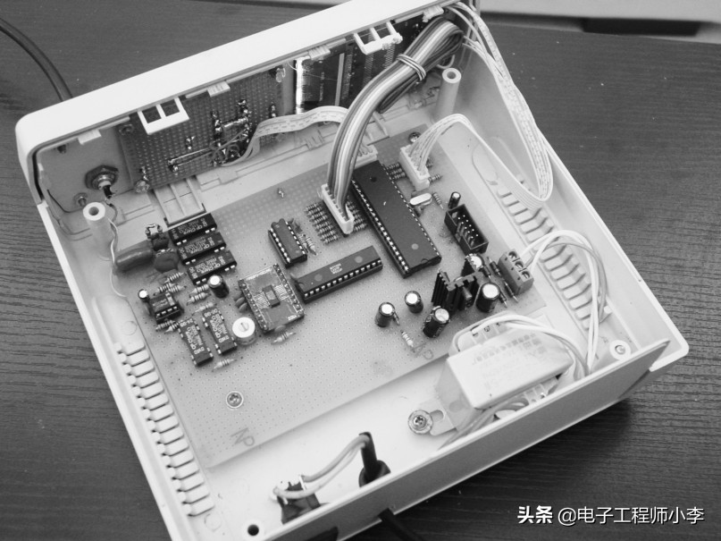 单片机仿真示波器一般连接在哪,自制示波器单片机