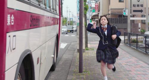 穿jk制服遇到绑架,中国女孩被绑架遭遇电击