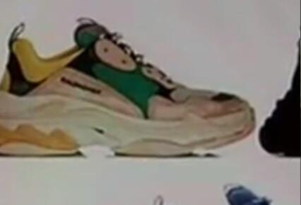 代购名牌包是假货吗,代购名牌包是不是假货