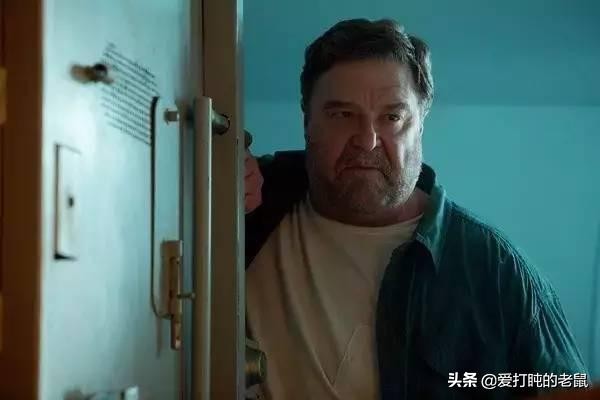 真实事件改编电影女孩被囚禁地窖,少女被变态囚禁八年真实案改编