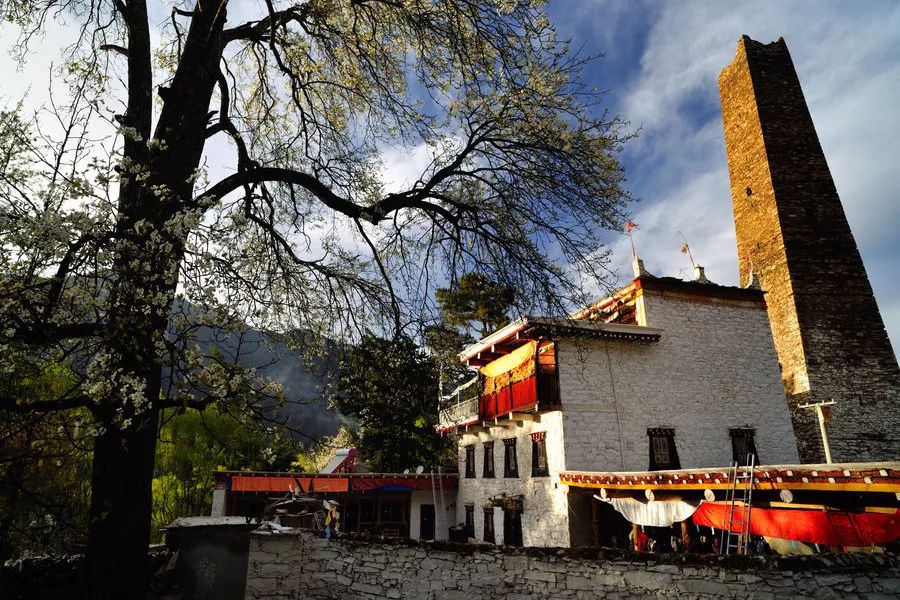 原来“女儿国”是真实存在的，就藏在川西！