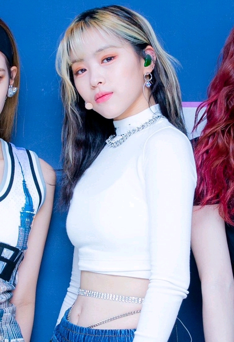 jennie张元英谁更好看,jennie张元英lisa