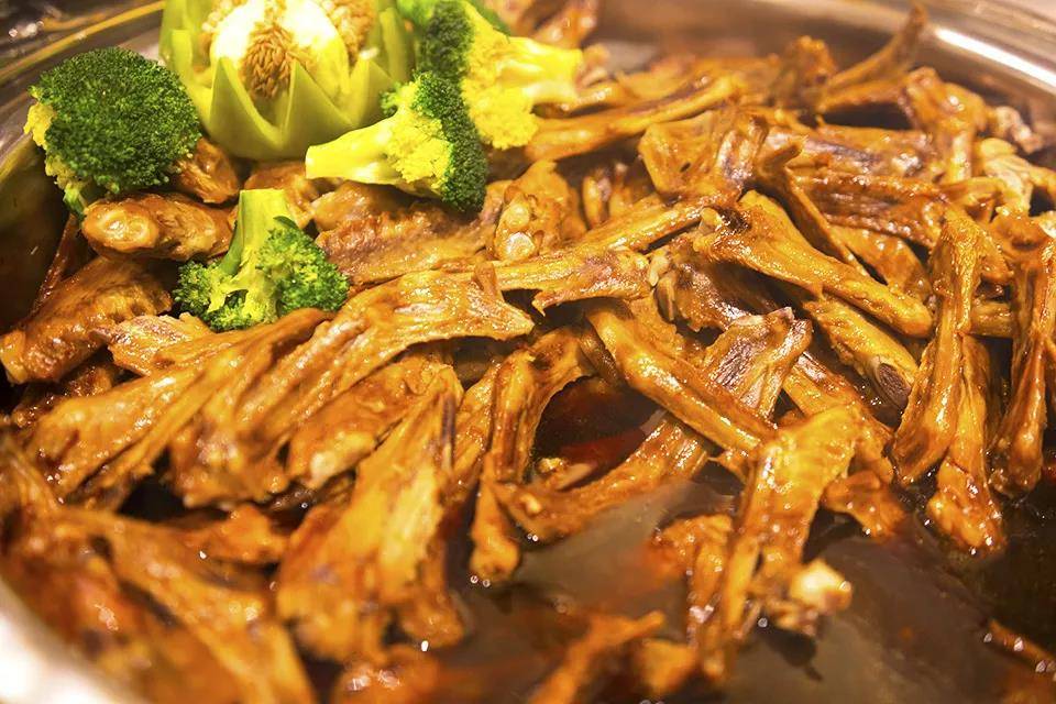 清远宝晶宫天鹅湖温泉酒店,清远顶级豪华酒店