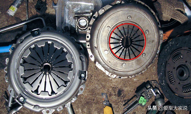 踩离合腿疼屁股疼怎么回事,踩下离合器挂挡费劲