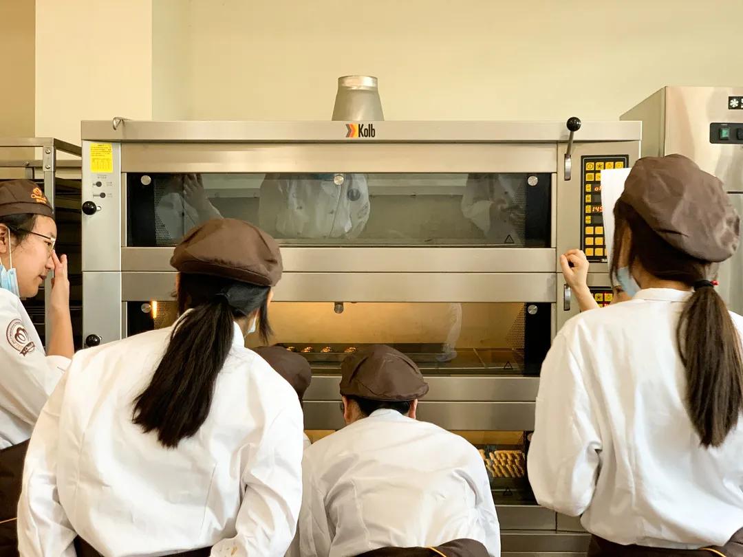 马卡龙做法教程新手手残党,做马卡龙的技巧