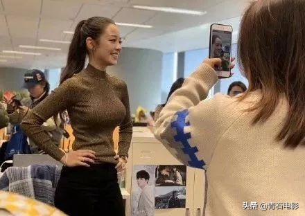 吉娜真实身材曝光,女星评价吉娜身材