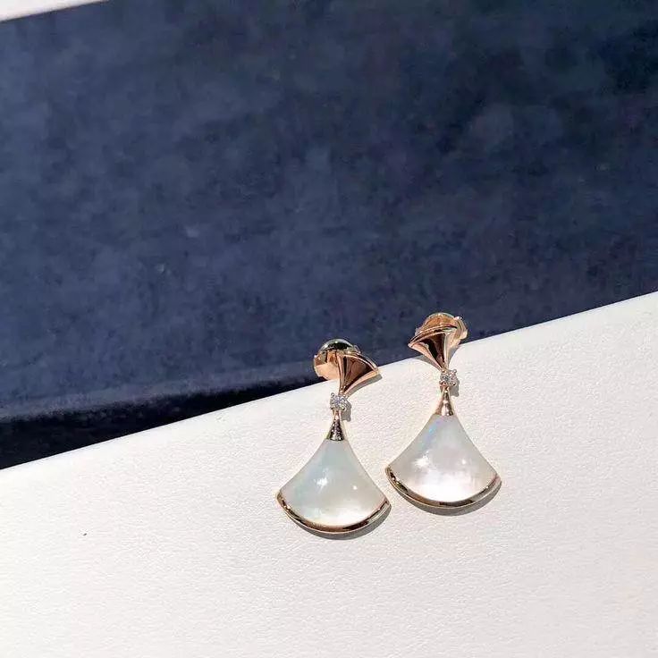 女人一生必须要有的五款珠宝首饰！