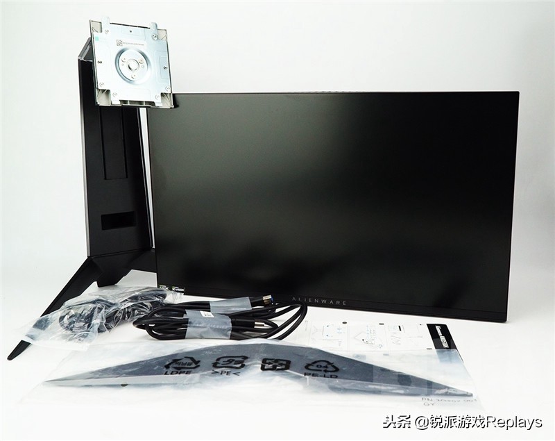 alienware外星人背部灯光,外星人全家桶颜值