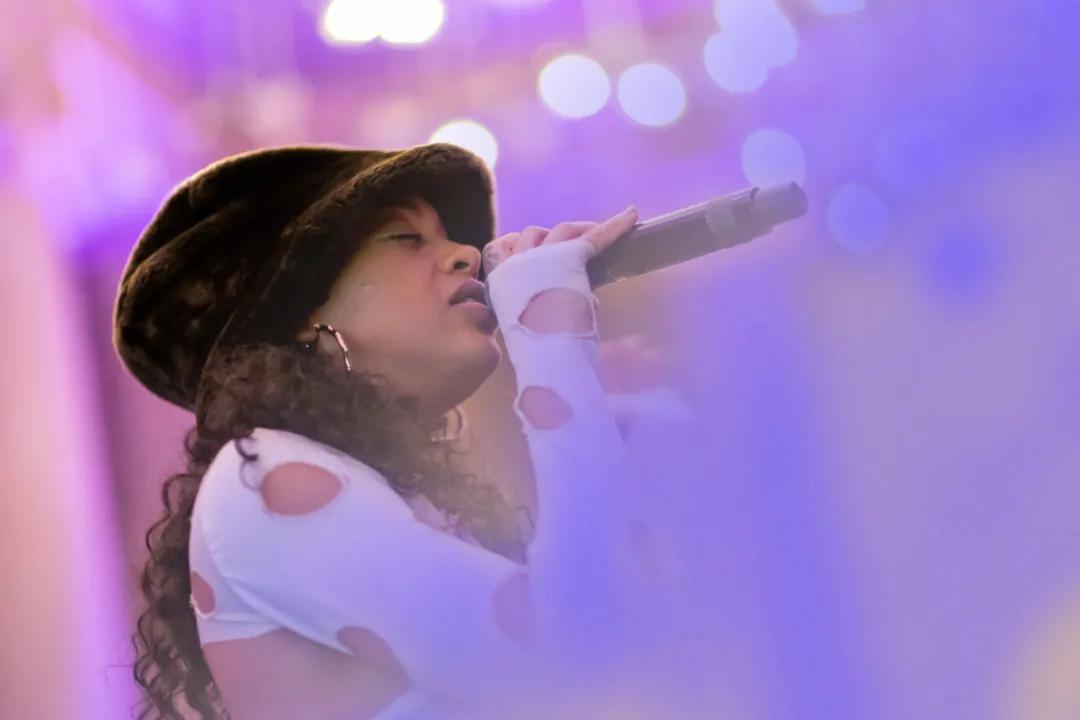 五角最新为泰国健康饮料品牌设计品牌标识和包装