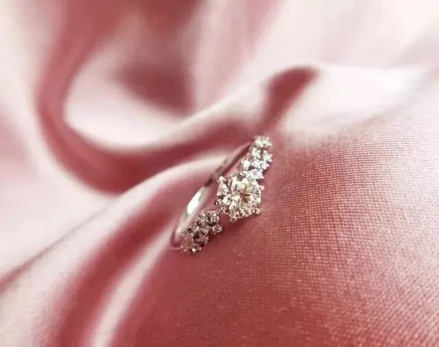 月薪7k教你买范冰冰凯特王妃的同款戒指，我先收藏了