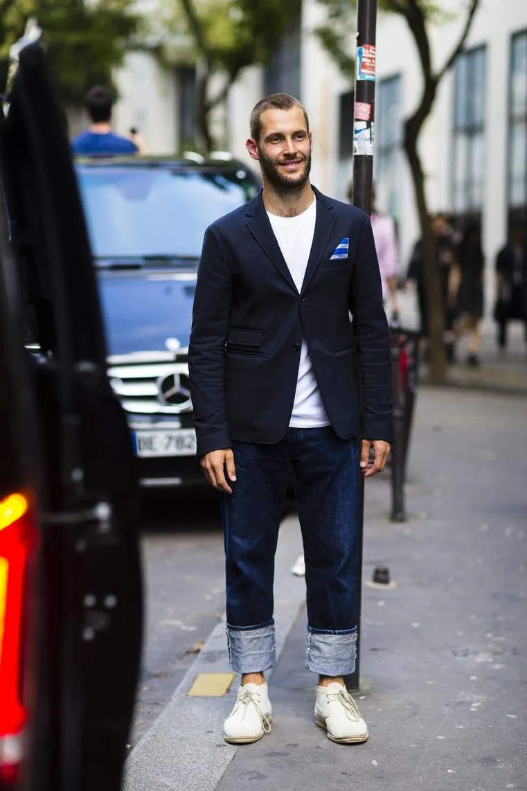 西装穿搭男人高级感,西装穿搭男生比较壮