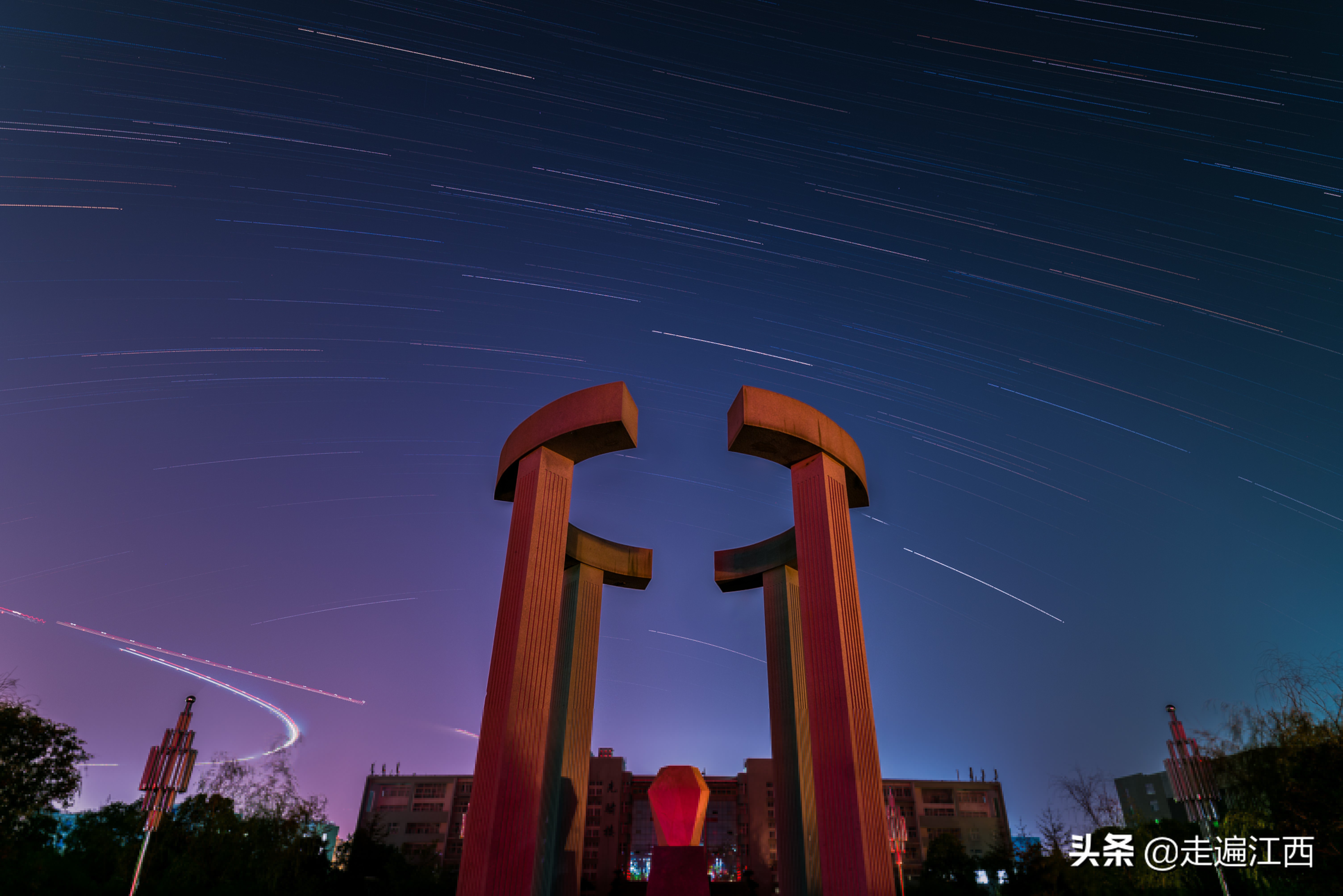 这所大学占地面积全国第二，江西第一，学风朴实风景优美