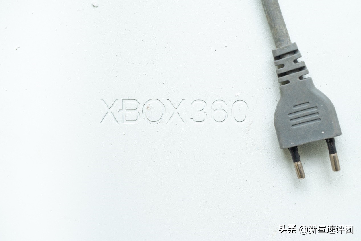 xbox360白色老版怎么拆,xbox360维修视频教程