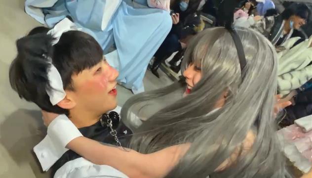 过分追捧流量明星的娱乐至死思想对当代青年有何危害？