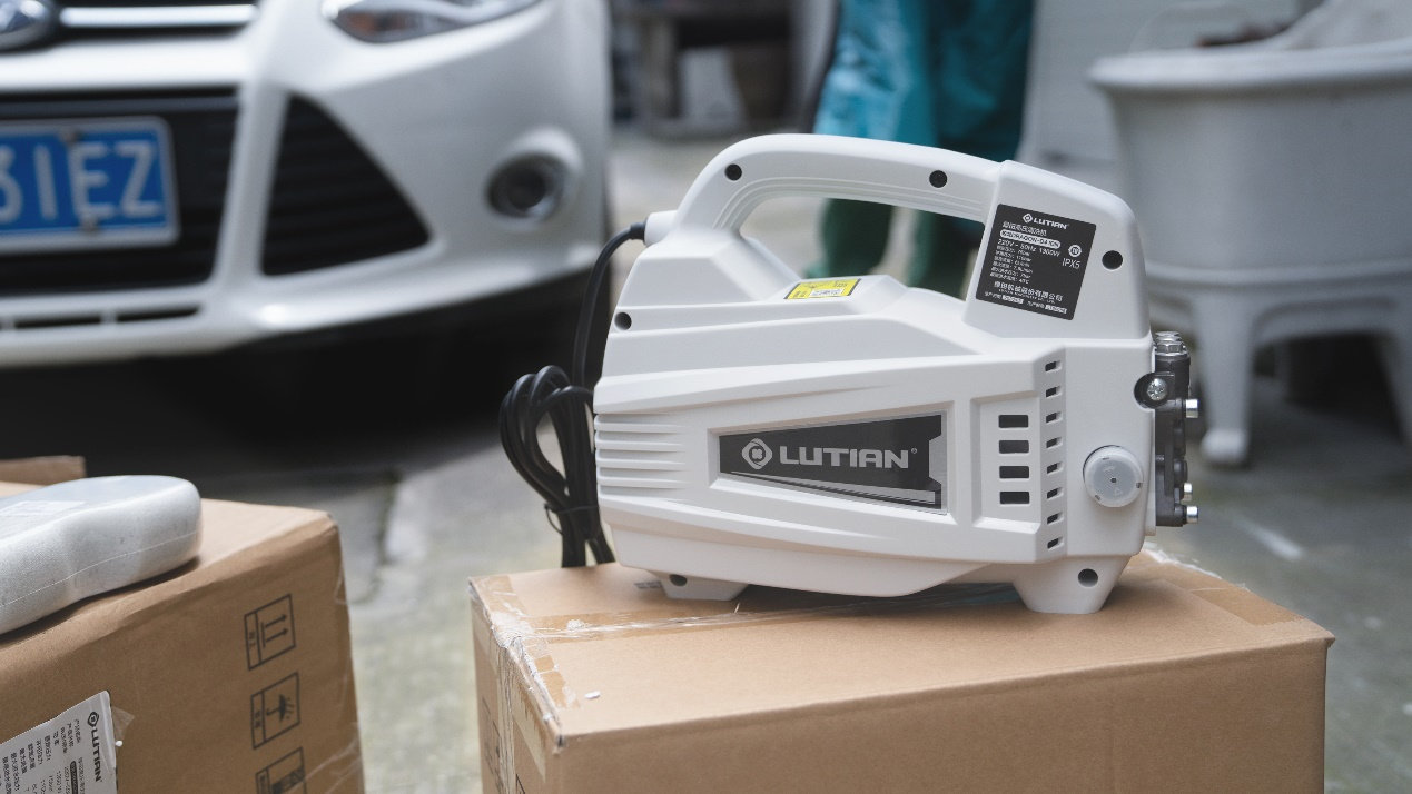 绿田高压洗车机使用教程,绿田lutian1700w洗车机评测